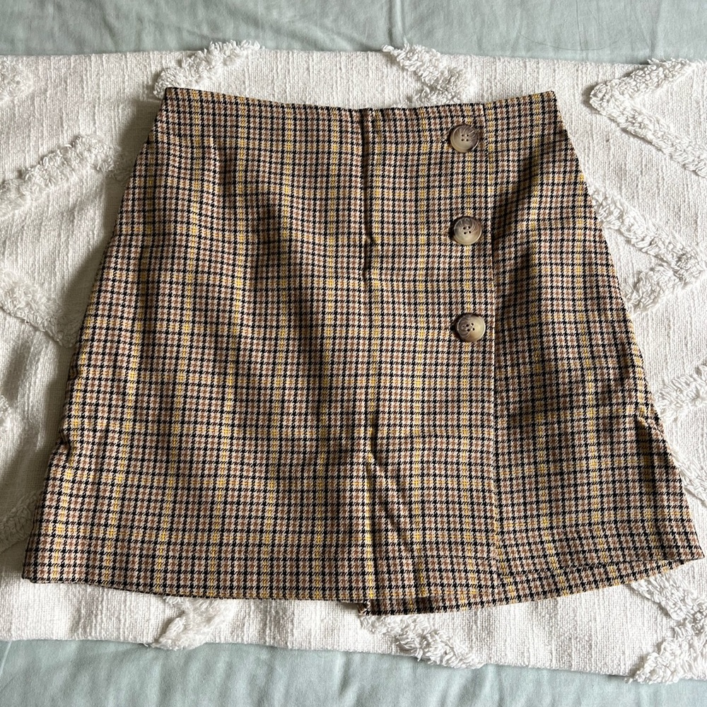 American Eagle plaid skirt